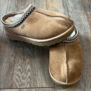 UGG Tasman Slippers